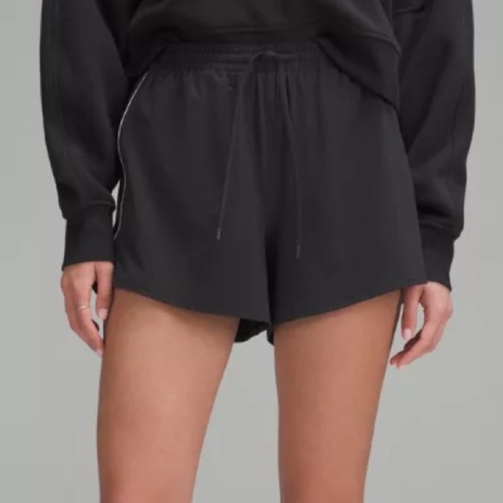 Court Rival Shorts